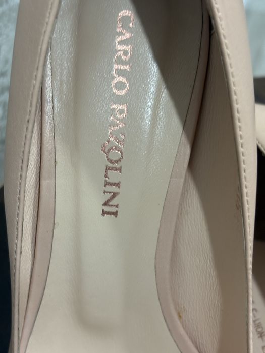 Туфли женские. Кожа