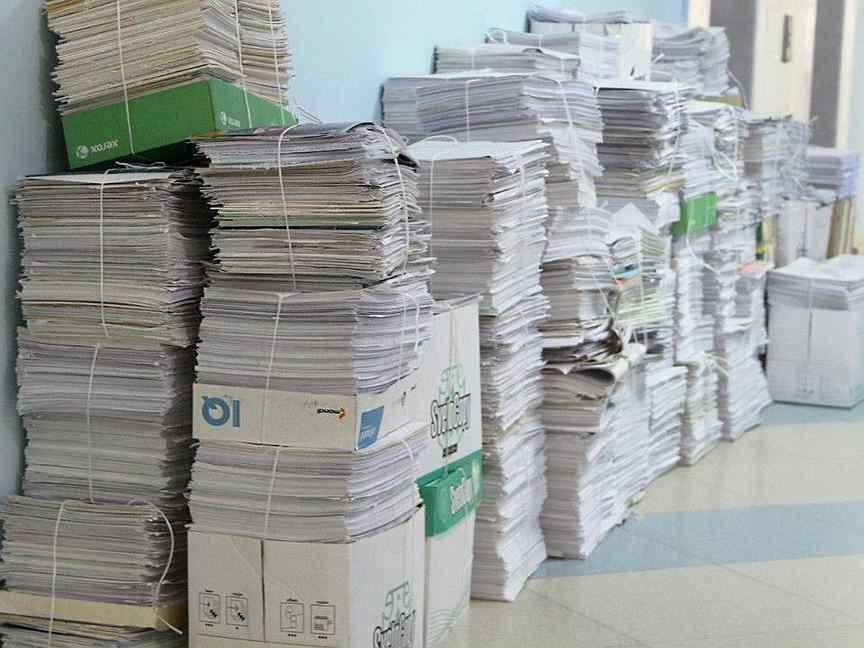 Oq qog'oz kitob jurnal daftar kitob salafan karton maklatura olamiz