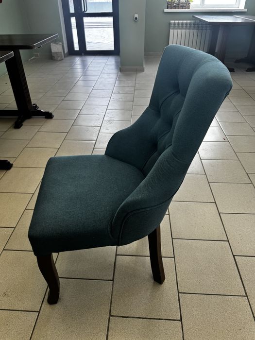 Стулья для кухни или гостиной