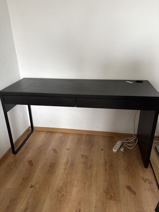 Birou Ikea MIKE maro inchis