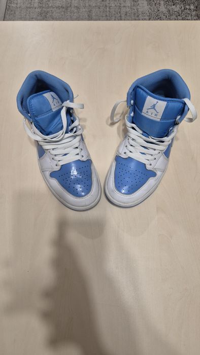 JORDAN 1 Mid Legend Blue