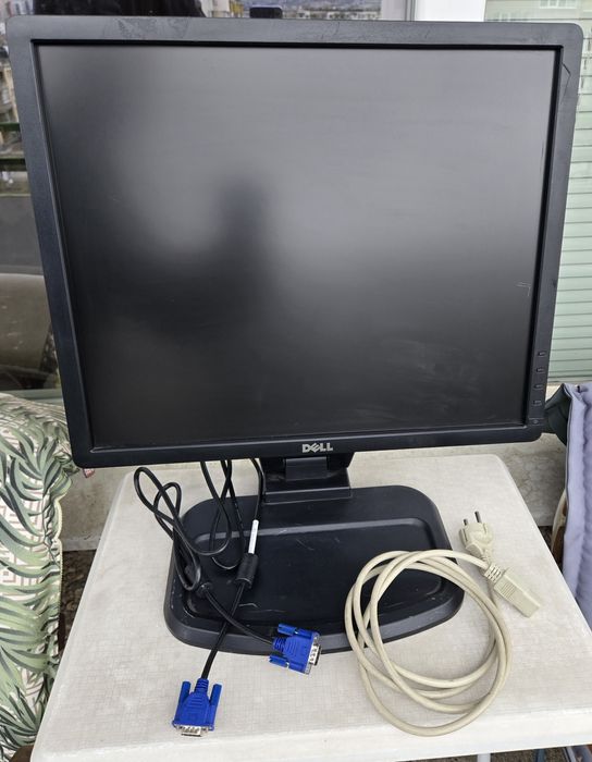 Монитор Dell 19"