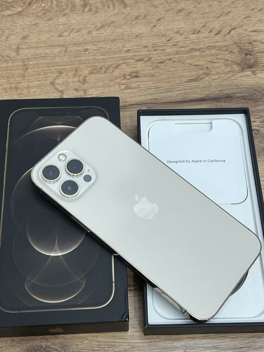 Айфон 12 про макс в отличном состоянии