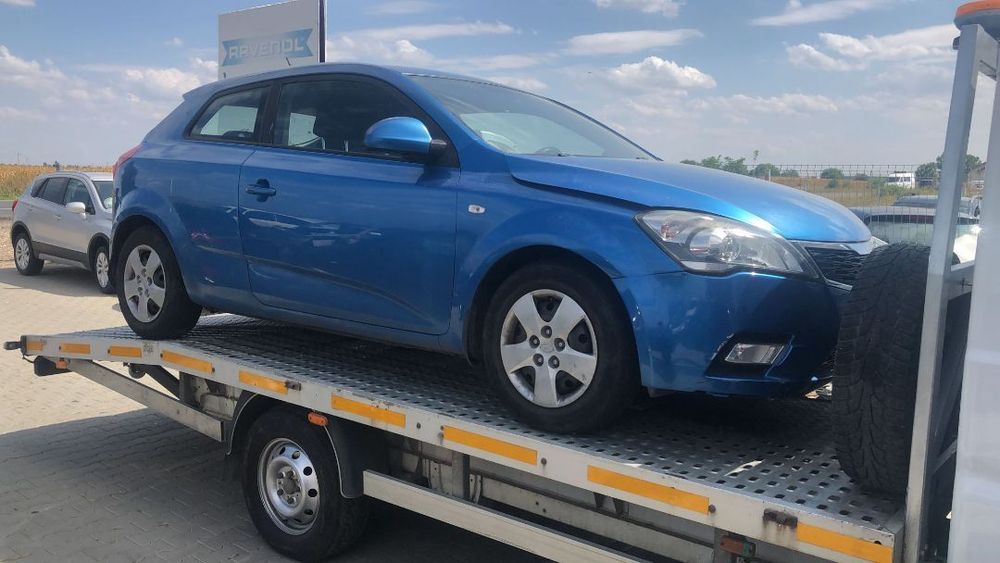 Dezmembram Kia Ceed 1.4 benzina an fabr 2009