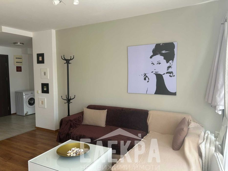 Продава се Двустаен апартамент в Варна, Център - 137 кв.м за 672 €/кв.м - Снимка #4