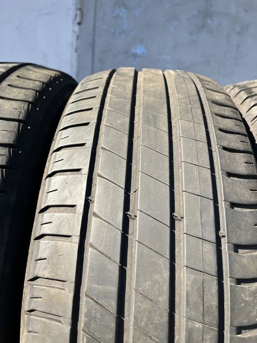 4 бр. летни гуми 205/60/16 BF Goodrich DOT 0322 4,5-5 mm