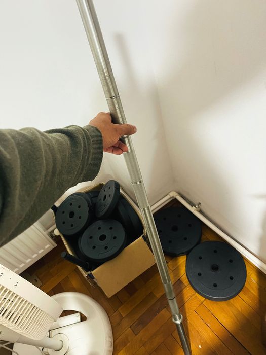 Set Haltere și Gantere cu Bancă Reglabilă FitTronic + Discuri Greutăți