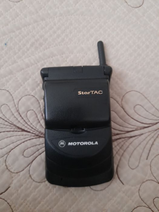 Motorola StarTac sotiladi
