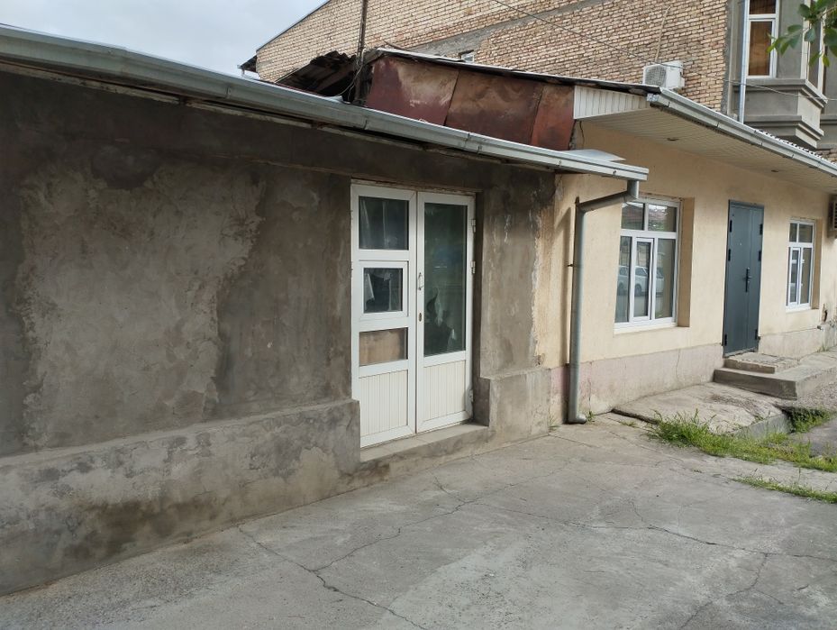 Алокада Участка сотилади 1- этаж  1.3  сотих .Эски ховли.