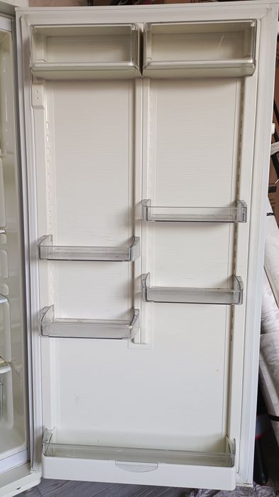 Продае́ться холодильник "Атлант" в отличном состоянии