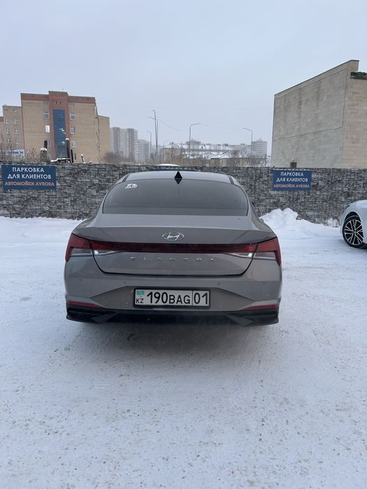 Продам машину ..