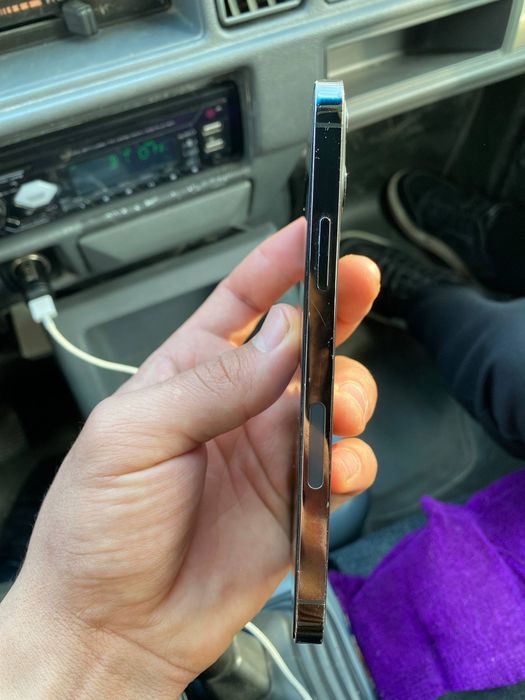 Iphone 12 pro aybi yoq