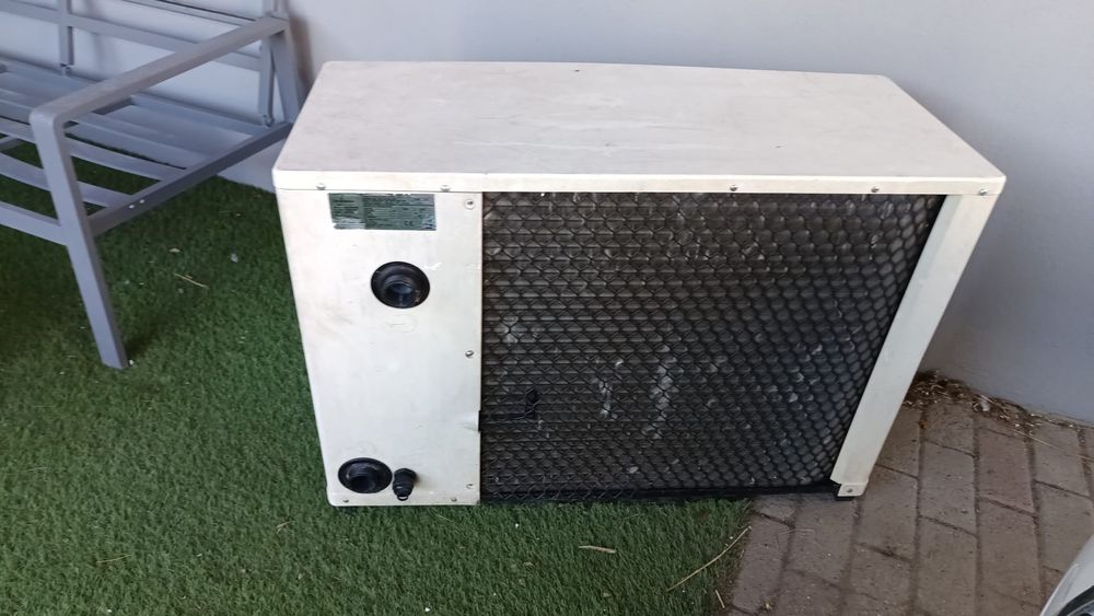 Pompa de.caldura piscina