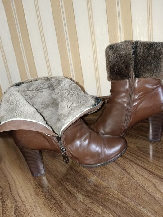 Продам зимние полусапожки