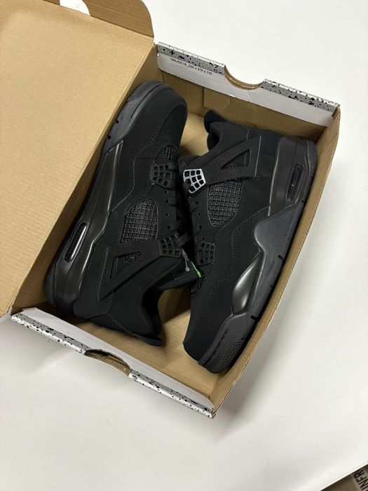Jordan 4 Retro "Black Cat"