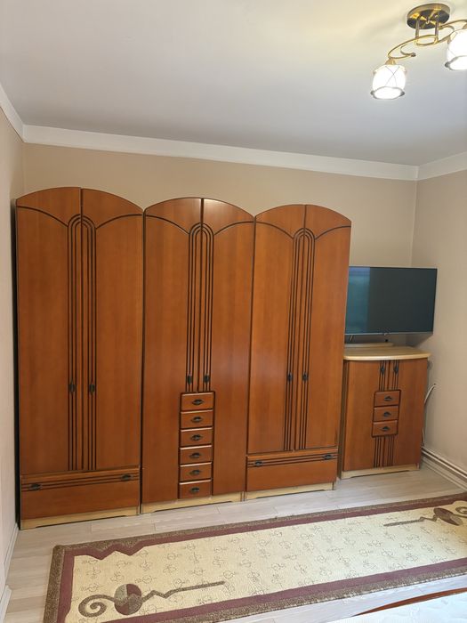 Mobila dormitor in stare foarte buna