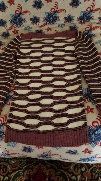 Продам кофты футболки и много др вещей