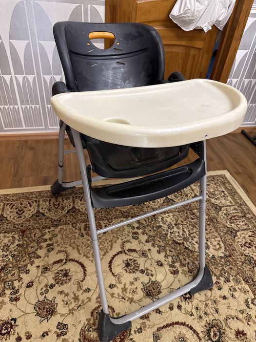 Отдам даром стульчик для кормления