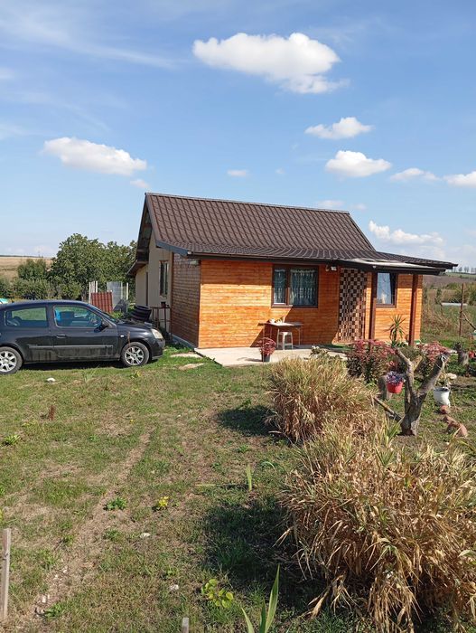 Vând casă cu teren 2200mp sat Bogdanesti