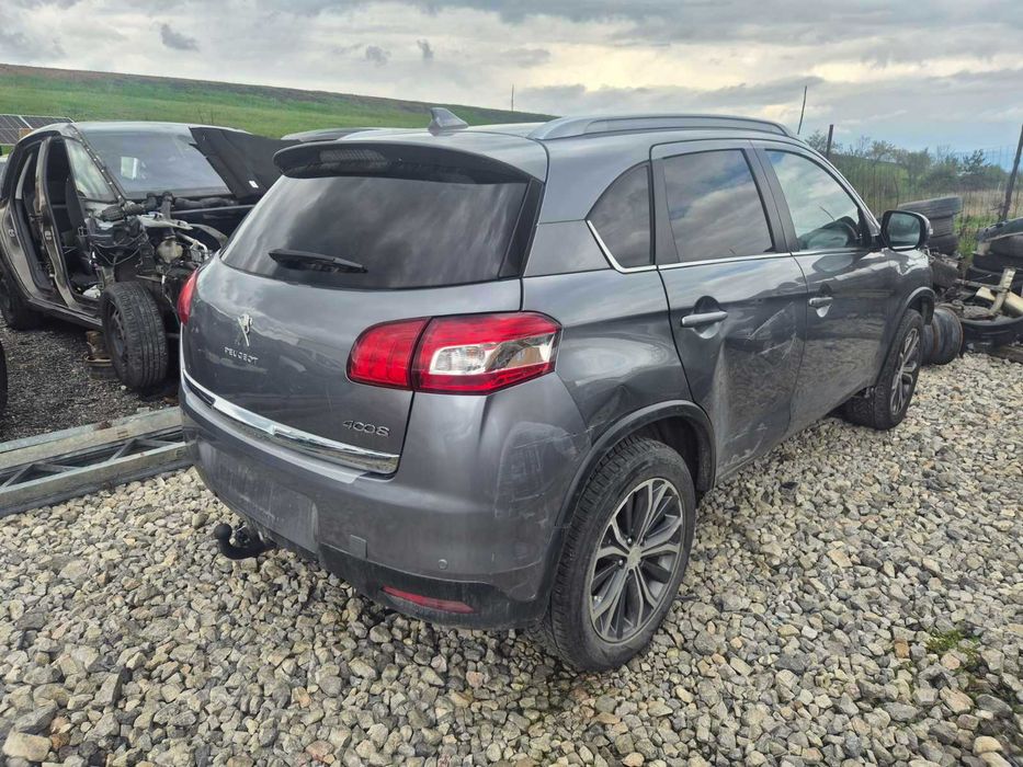 Peugeot 4008 1.8HDI на части