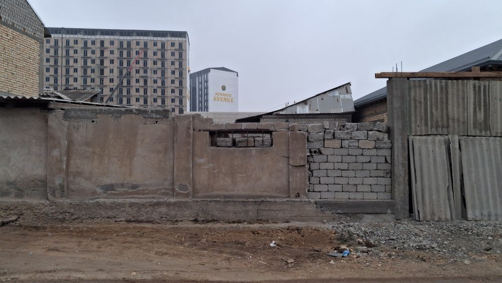 Ёр сотилади  сергли хонобода