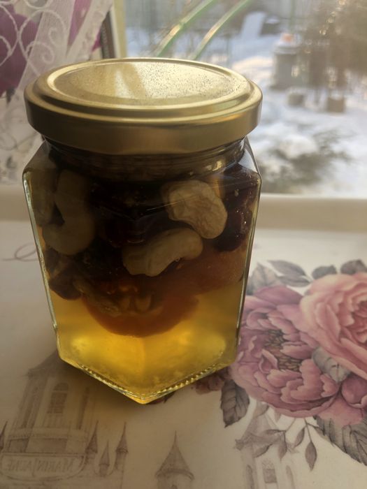 Miere de albine cu mix de seminte. Natural, sanatos.