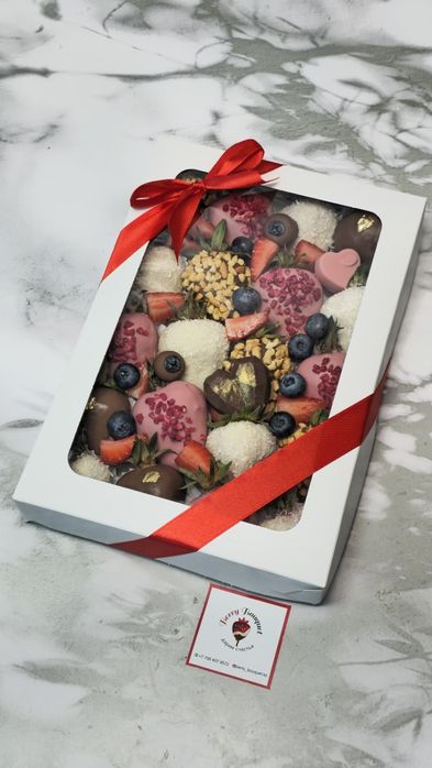 Клубника в бельгийском шоколаде.