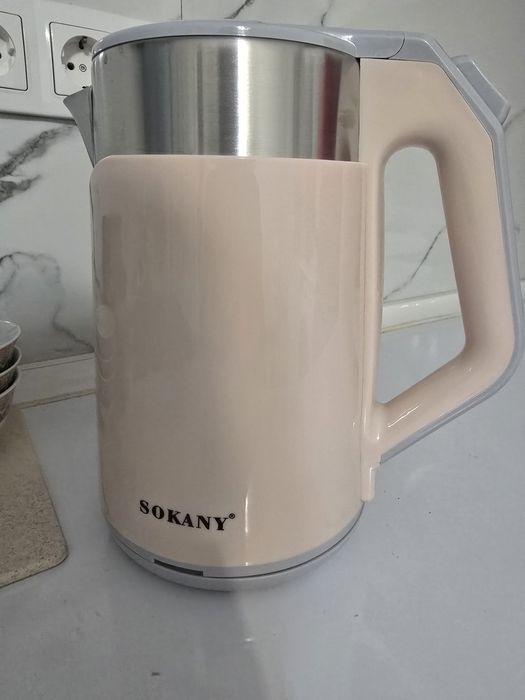 Продам  электрический  чайник