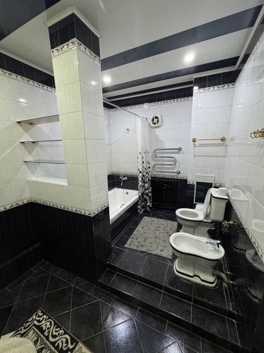 Продается Ойбек 288 м