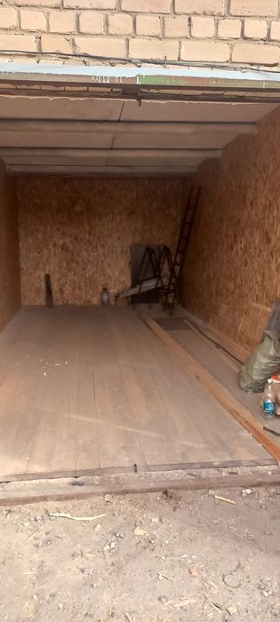 Ремонт в гараже.