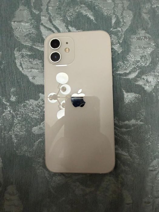 Iphone 12 (128гб) в отличном состоянии