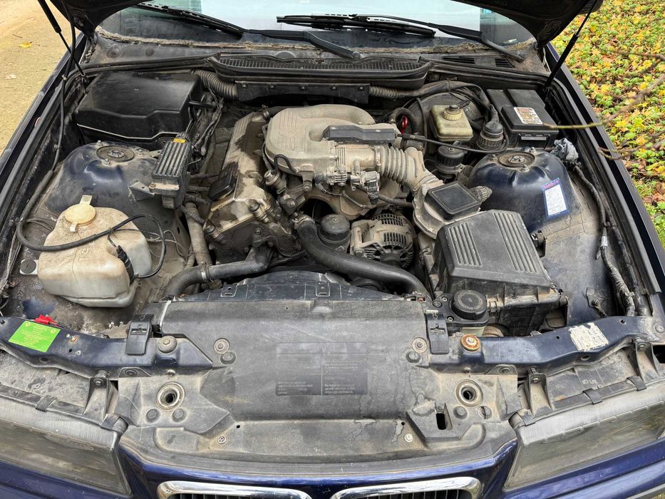 BMW 316i 1,6 купе бензин 1997 година за части
