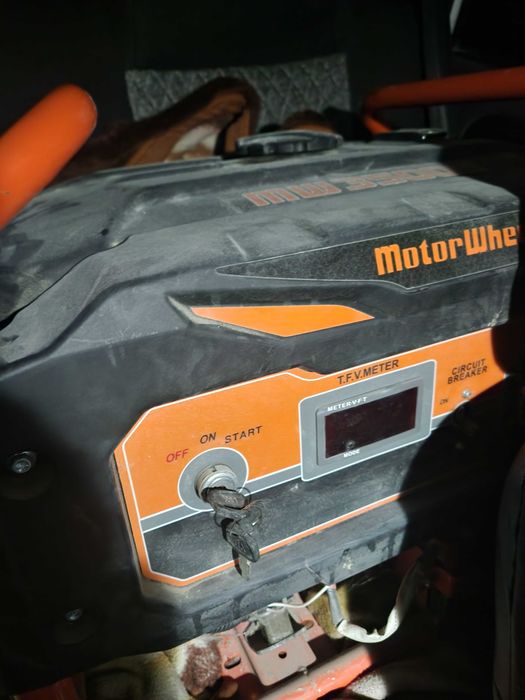 Generator сотилади