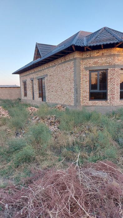 Үй сатылады ст. Бадамда