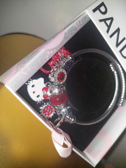 Bratara Hello Kitty marime universala in cutie cadou Pandora