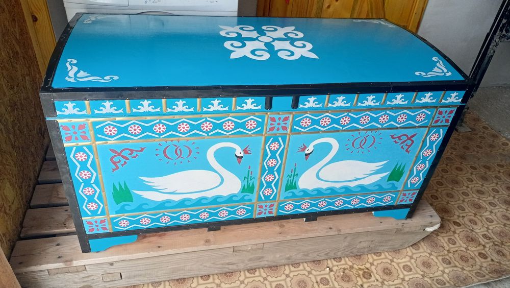 Сандык таза ағаштан