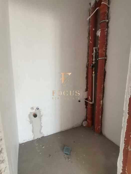 Продава се Тристаен апартамент в Пловдив, Остромила - 93 кв.м за 1527 €/кв.м - Снимка #4