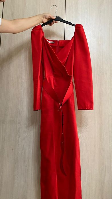 Платья женские новые