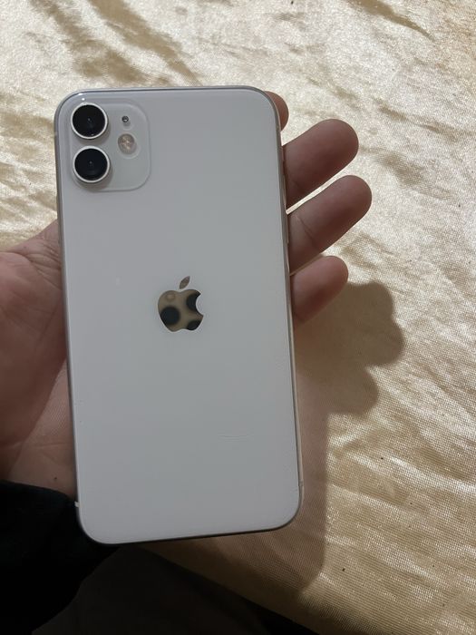 У iPhone 11 идеальная гарантия, вы можете связаться с нами свободно