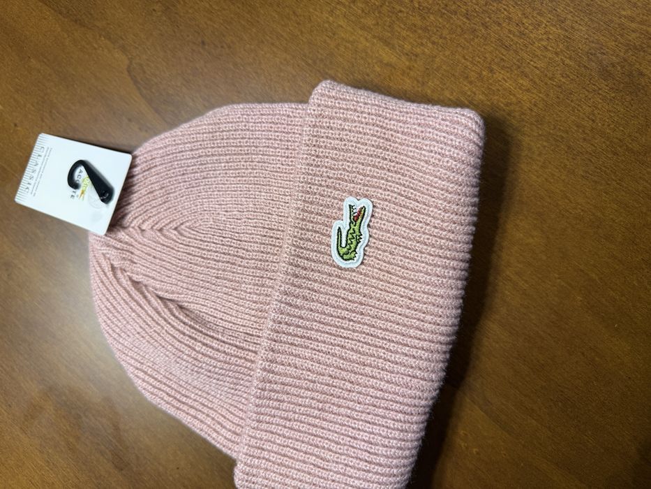 Caciula Fes Lacoste noua/new unisex