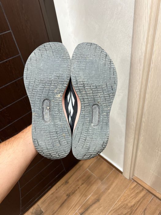 Маратонки adidas