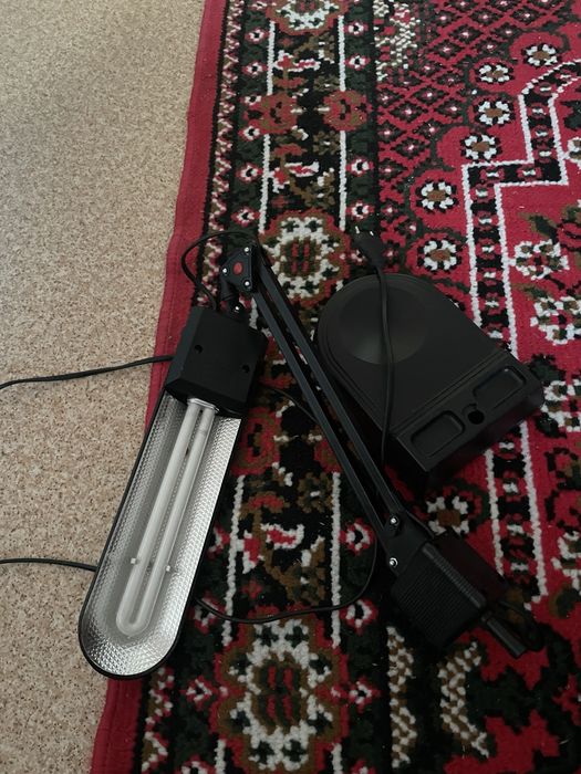 Настольная лампа