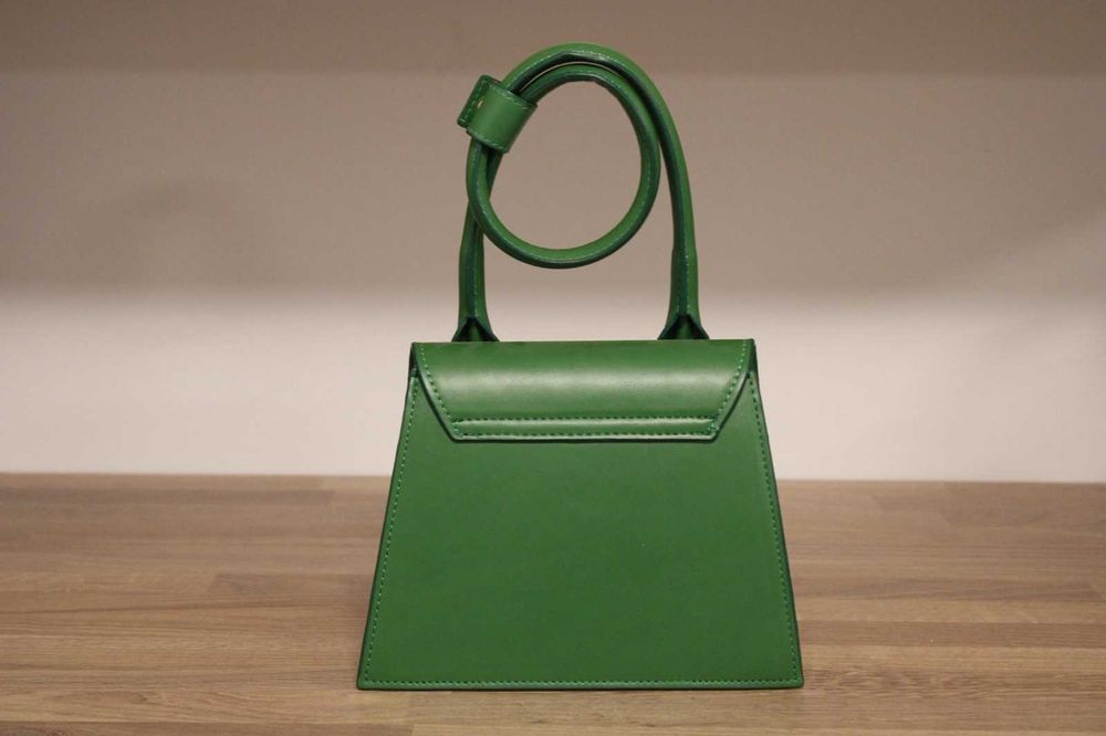 Чанта Jacquemus в зелено