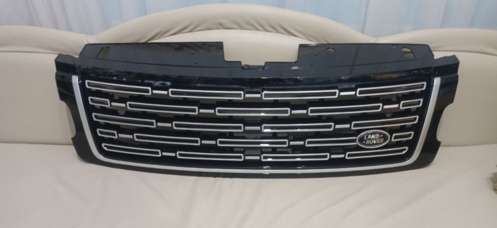Решетка решётка радиатора Рендж Ровер L405