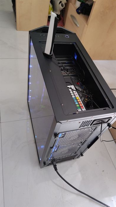 Carcasa Segotep Argus Laterala Transparenta GPU Vertical Sursa 1200w