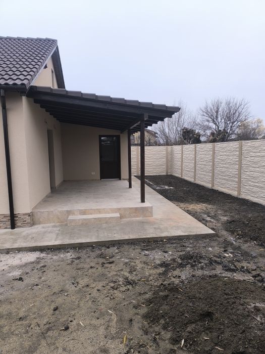 Proprietar . Vând casă la cheie în Sânmihaiu Român.