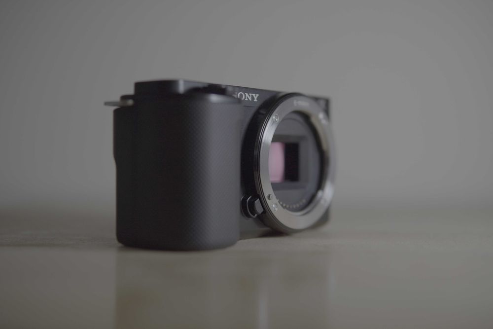 Sony ZV-E10 + Sony 50mm f1.8 OSS