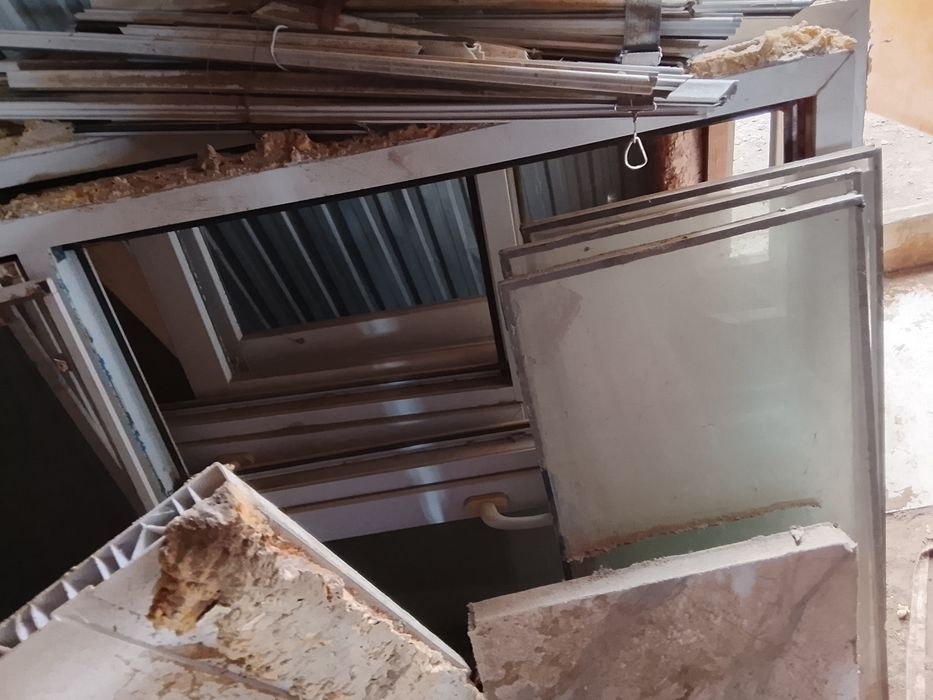 Терезе  бар сатылады