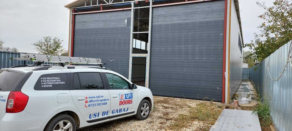 Usa sectionala izolata industriala XPT 3500/3500 cu actionare lant