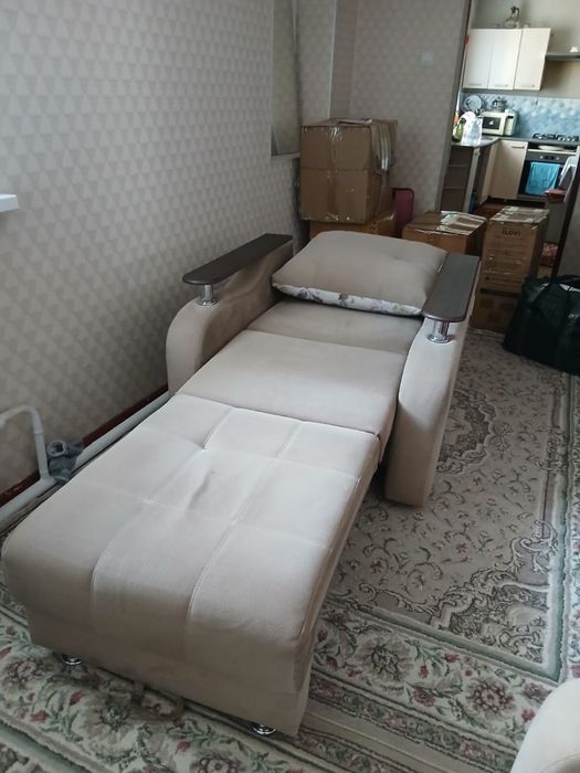 Продам диван с креслом
